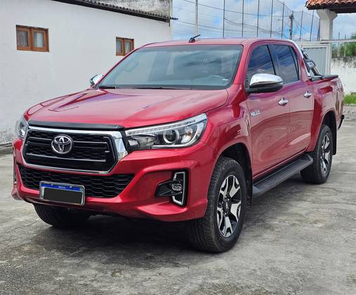 TOYOTA HILUX 2.8 SRX 4X4 CD 16V DIESEL 4P AUTOMÁTICO